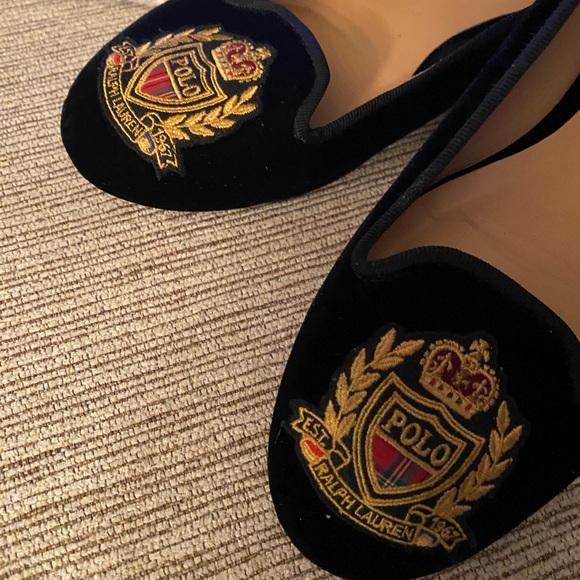 WOMANS RALPH LAUREN POLO VELVET MONOGRAM FLATS SZ 39.5 - Picture 2 of 7